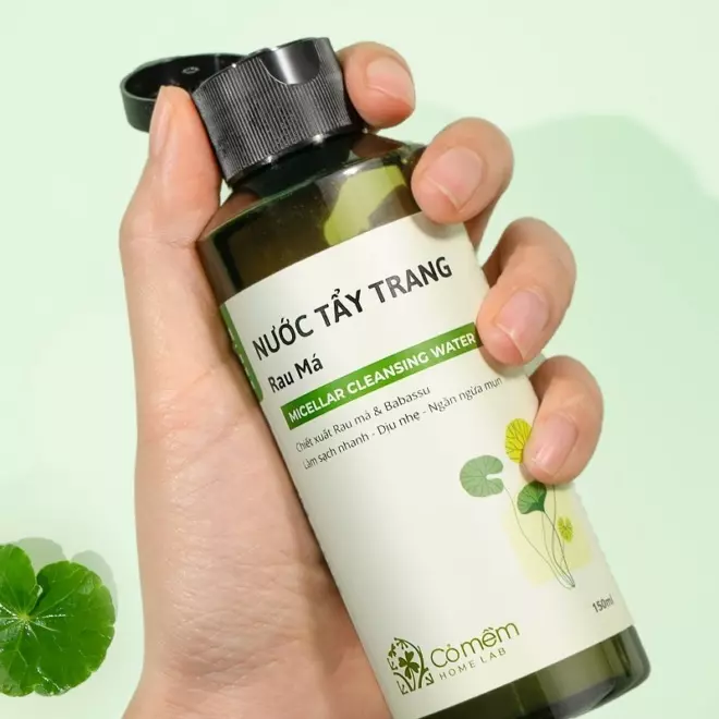 nước tẩy trang rau má